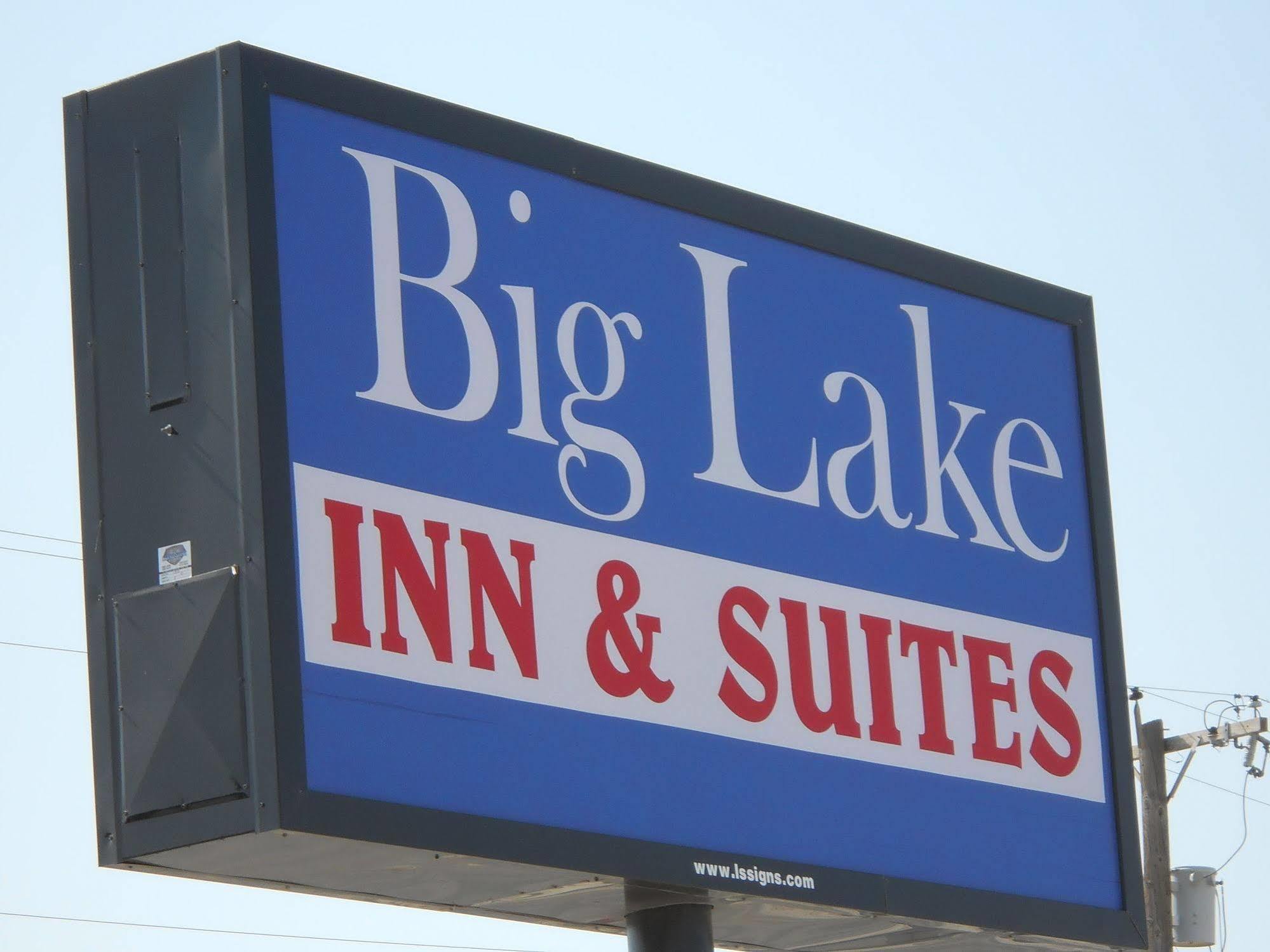 Big Lake Inn And Suites Zewnętrze zdjęcie